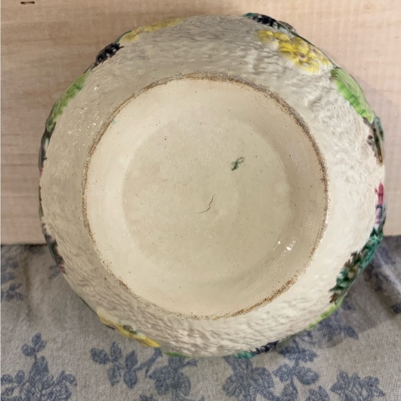 Antique 1800s Chesapeake Pottery 5.5" Majolica Bowl Blackberry - Picture 6 of 7